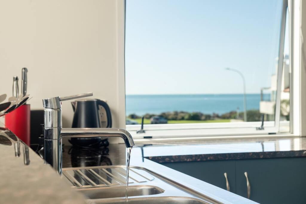 Longbeach Ocean Paradise Mount Maunganui Exterior photo